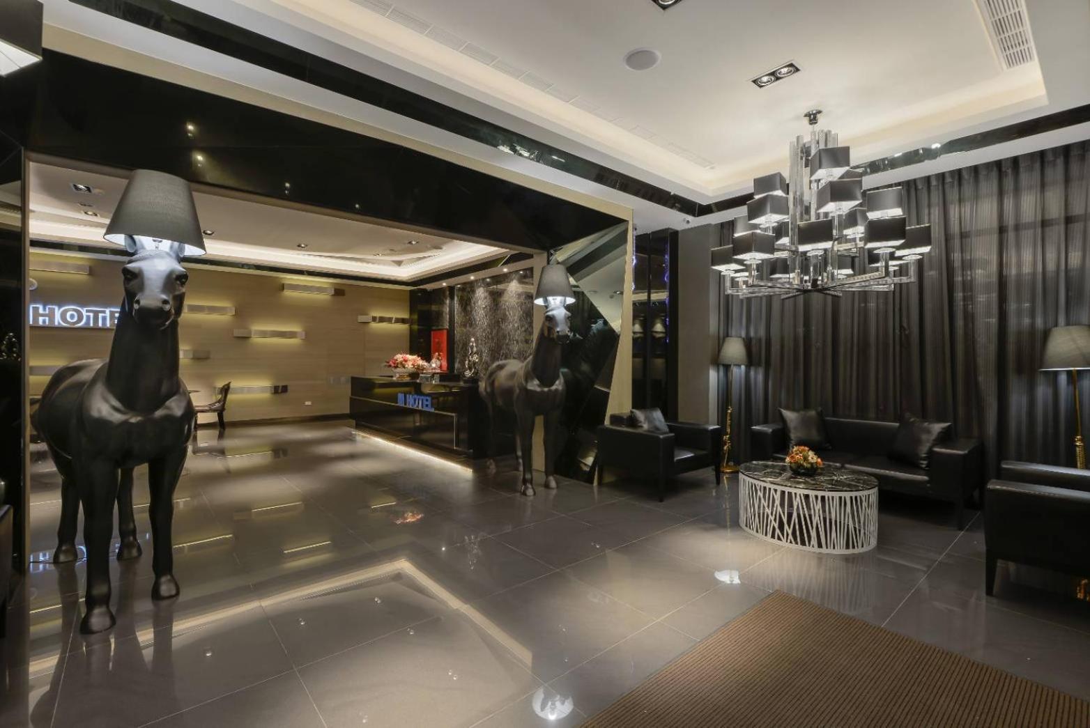 M Hotel Caotun Esterno foto