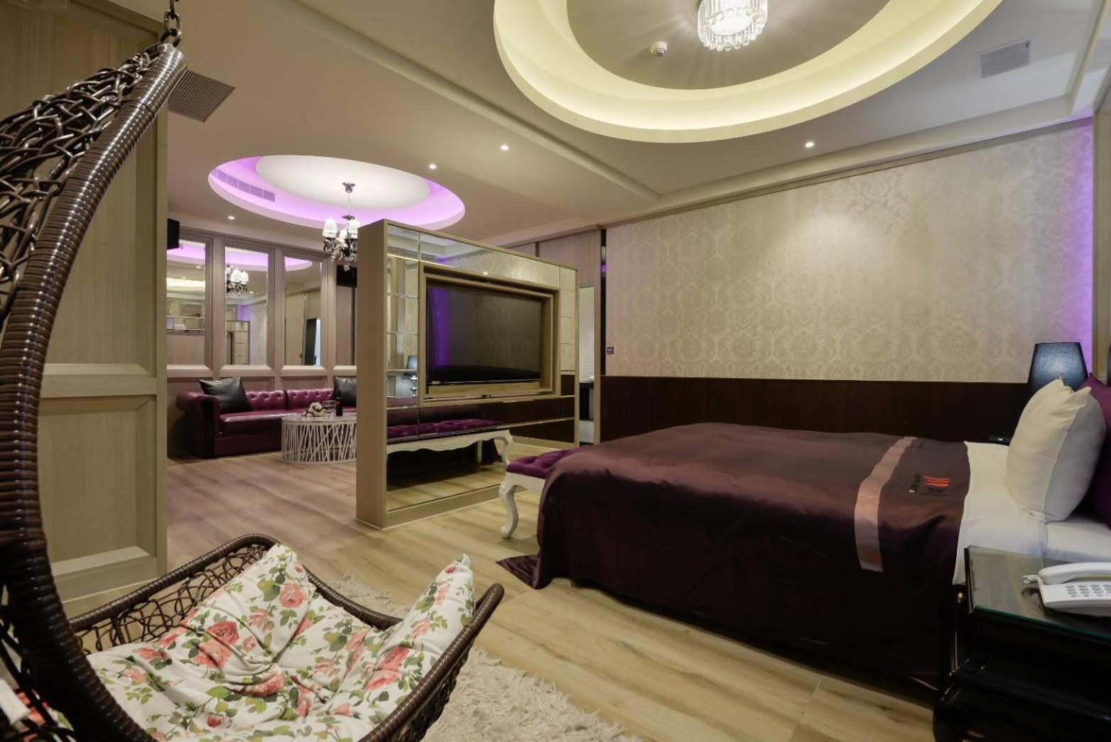 M Hotel Caotun Esterno foto